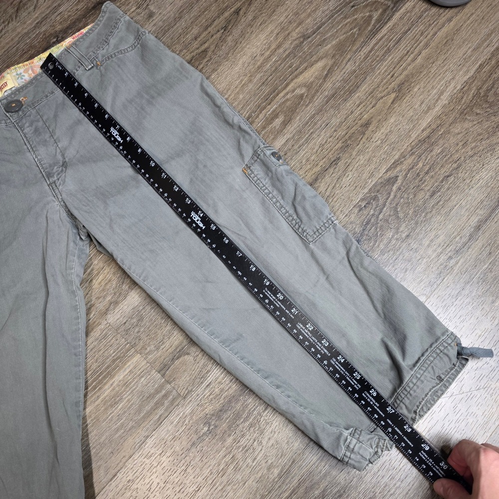 Levi's Womens 12 Cargo Capri Pants Gray Olive Cotton Utility Drawstring Hem 575 - Picture 4 of 8